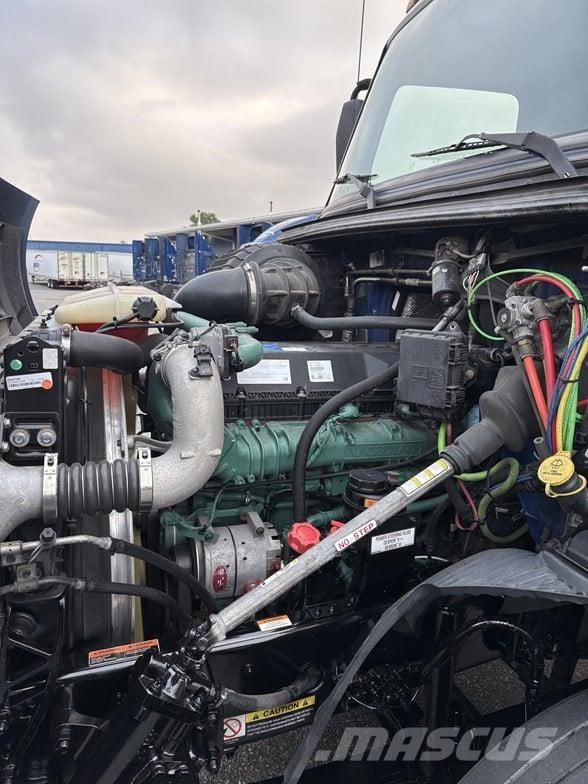 Volvo VNR64T300 Trekkers