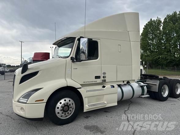 Volvo VNR64T640 Trekkers
