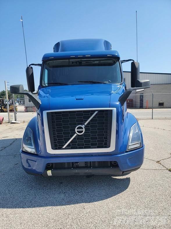 Volvo VNR64T640 Trekkers