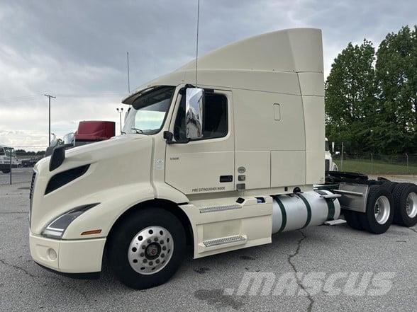 Volvo VNR64T640 Trekkers