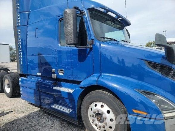 Volvo VNR64T640 Trekkers
