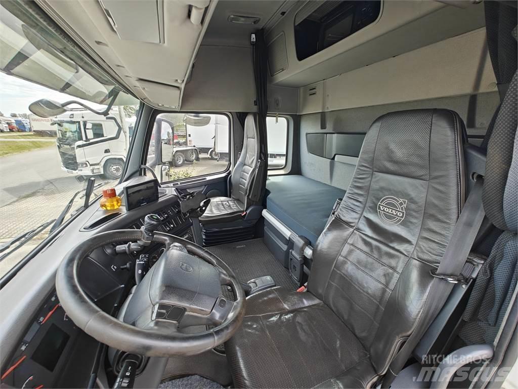 Volvo FH540 Vrachtwagen met containersysteem
