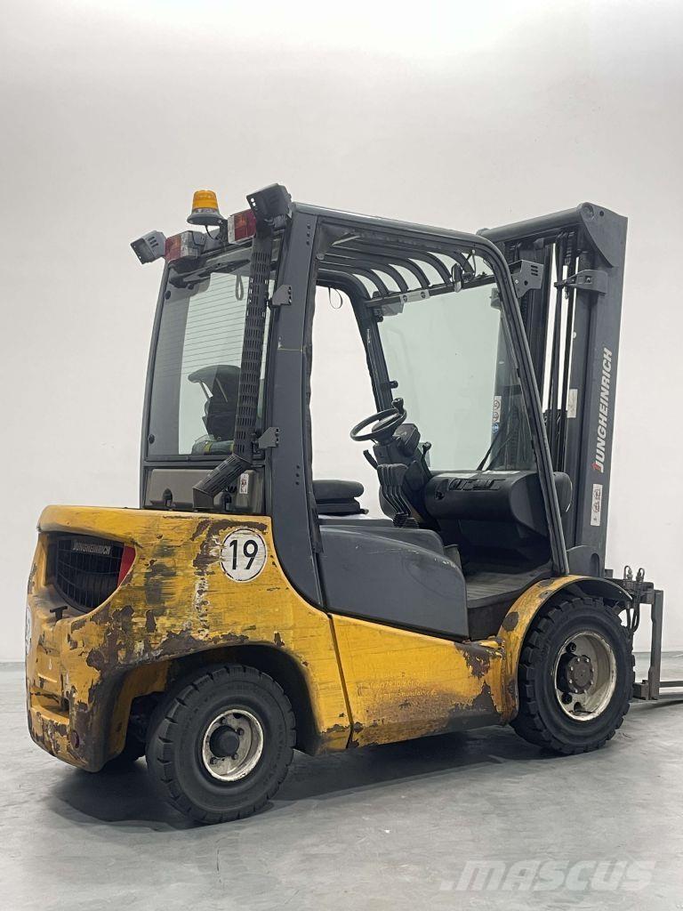 Jungheinrich DFG 430 Diesel heftrucks