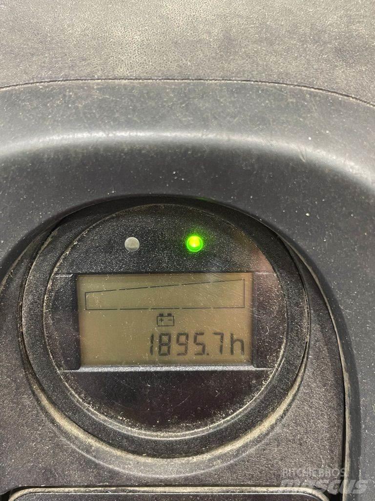 Linde D06-1160 Meeloop stapelaar