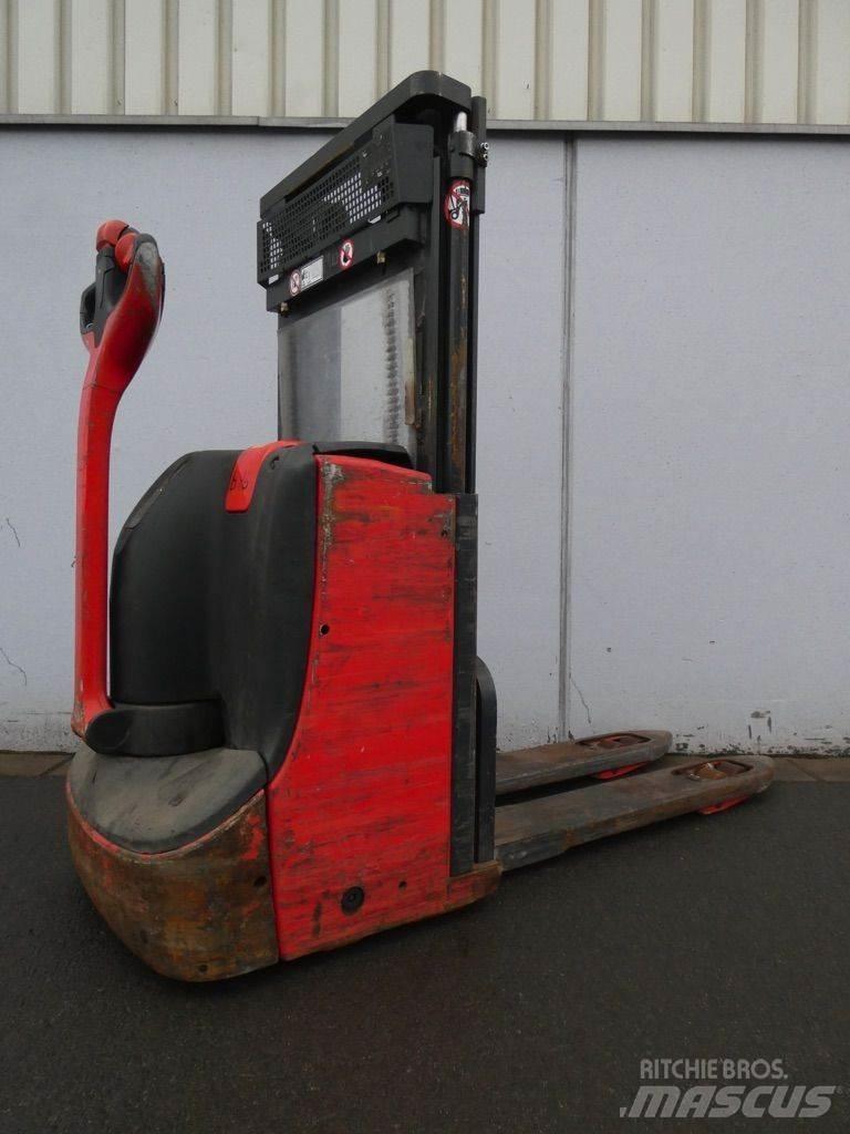 Linde D08-1160 Meeloop stapelaar