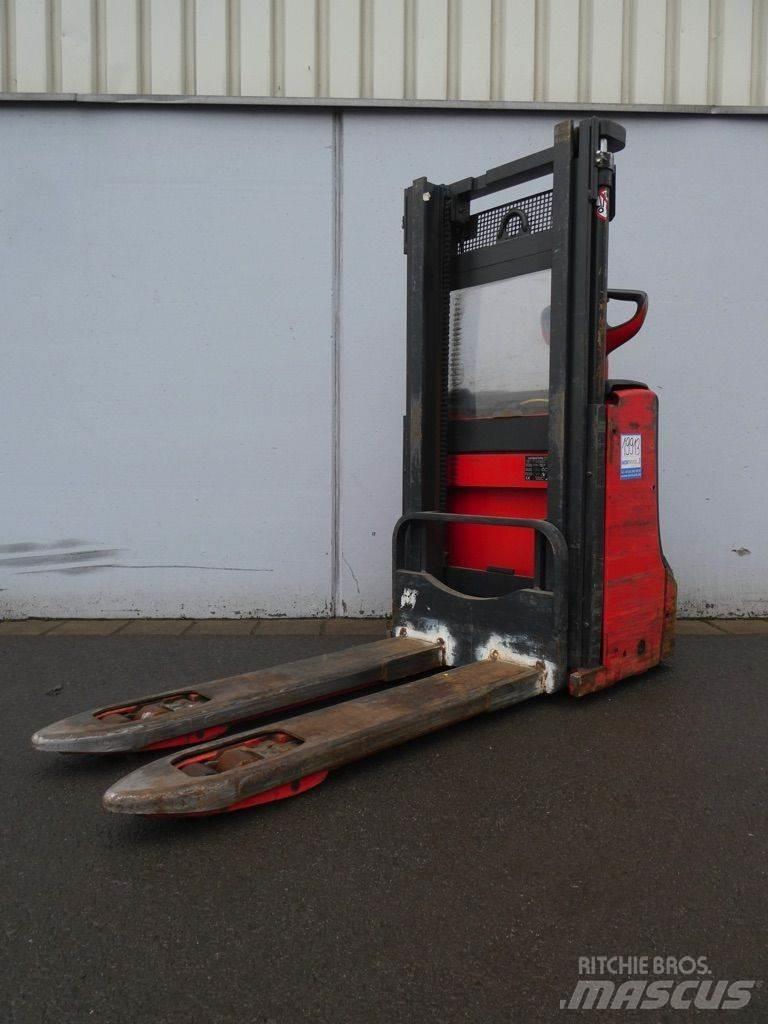 Linde D08-1160 Meeloop stapelaar
