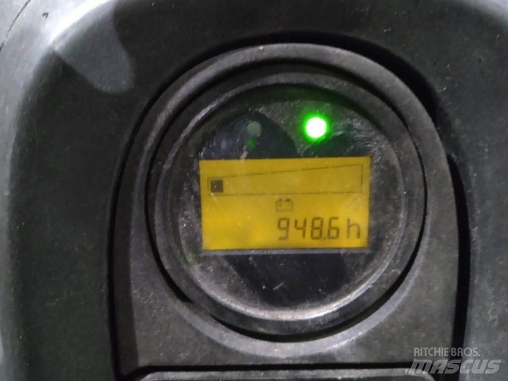 Linde D08-1160 Meeloop stapelaar