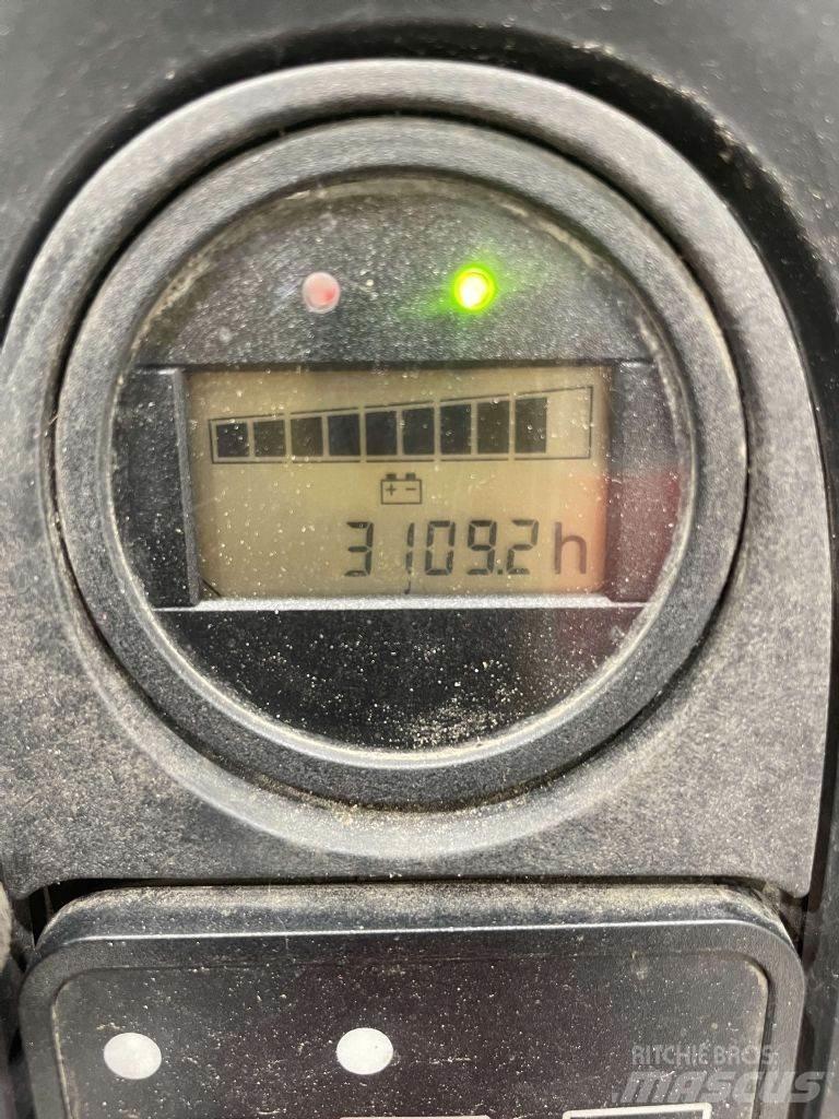 Linde D08-1160 Meeloop stapelaar