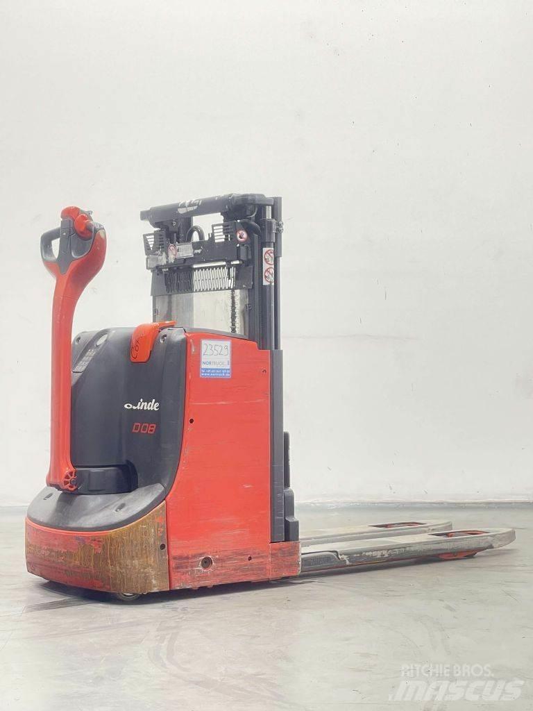 Linde D08-1160 Meeloop stapelaar