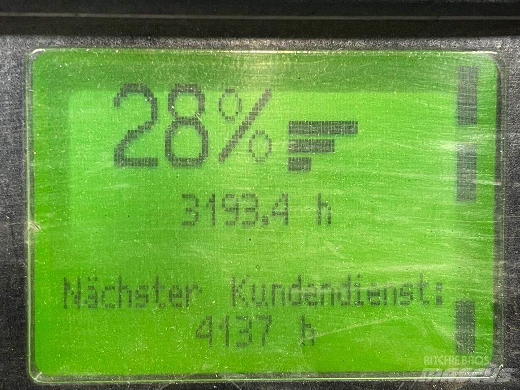 Linde D12HPSP-133 Meeloop stapelaar