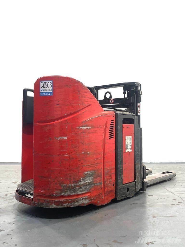 Linde D12HPSP-133 Meeloop stapelaar