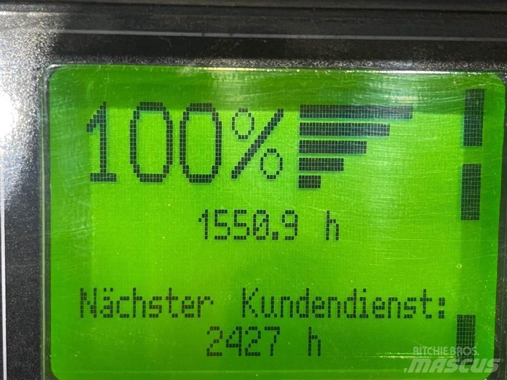 Linde D12HPSP-133 Meeloop stapelaar