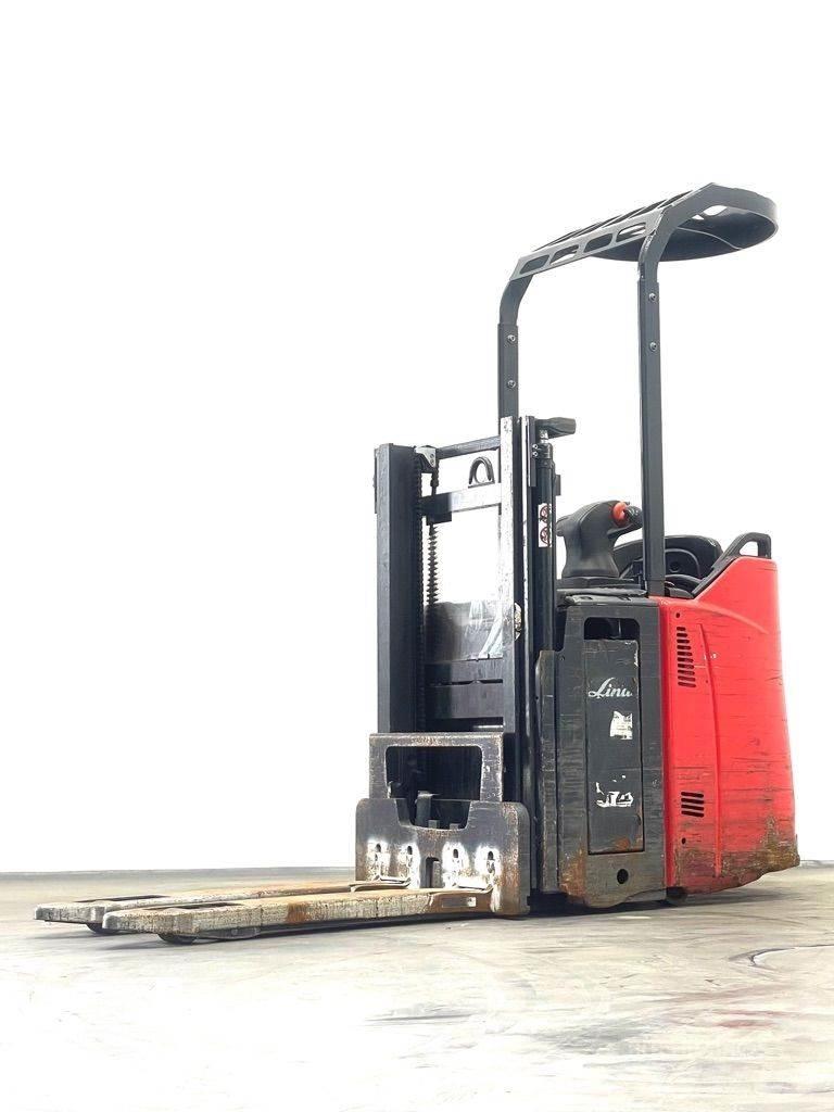 Linde D12HPSP-133 Meeloop stapelaar