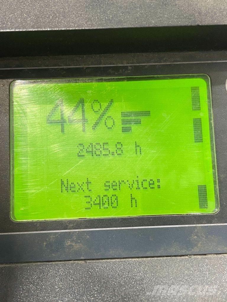 Linde D12SP-133 Meeloop stapelaar
