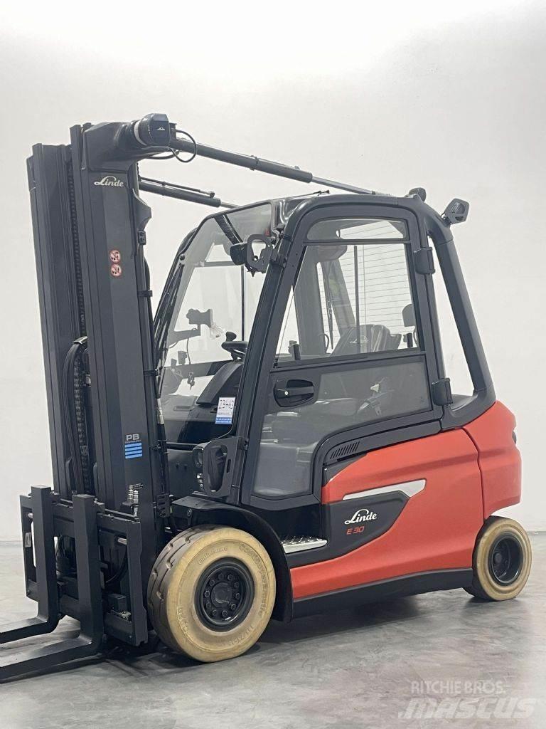 Linde E30L-01-1252 Elektrische heftrucks