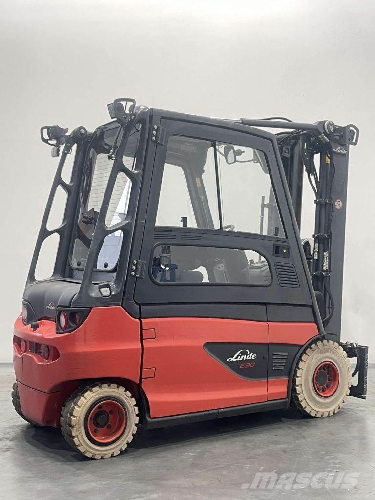 Linde E30L-01-387 Elektrische heftrucks