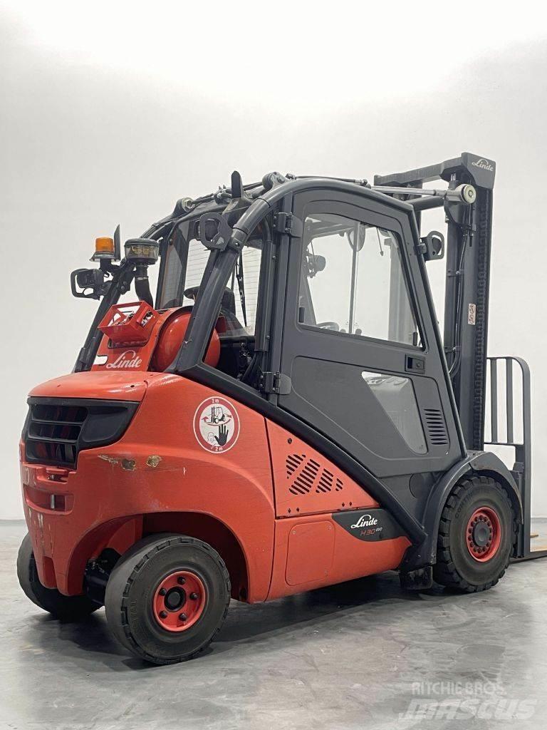 Linde H30T-02-393 LPG heftrucks