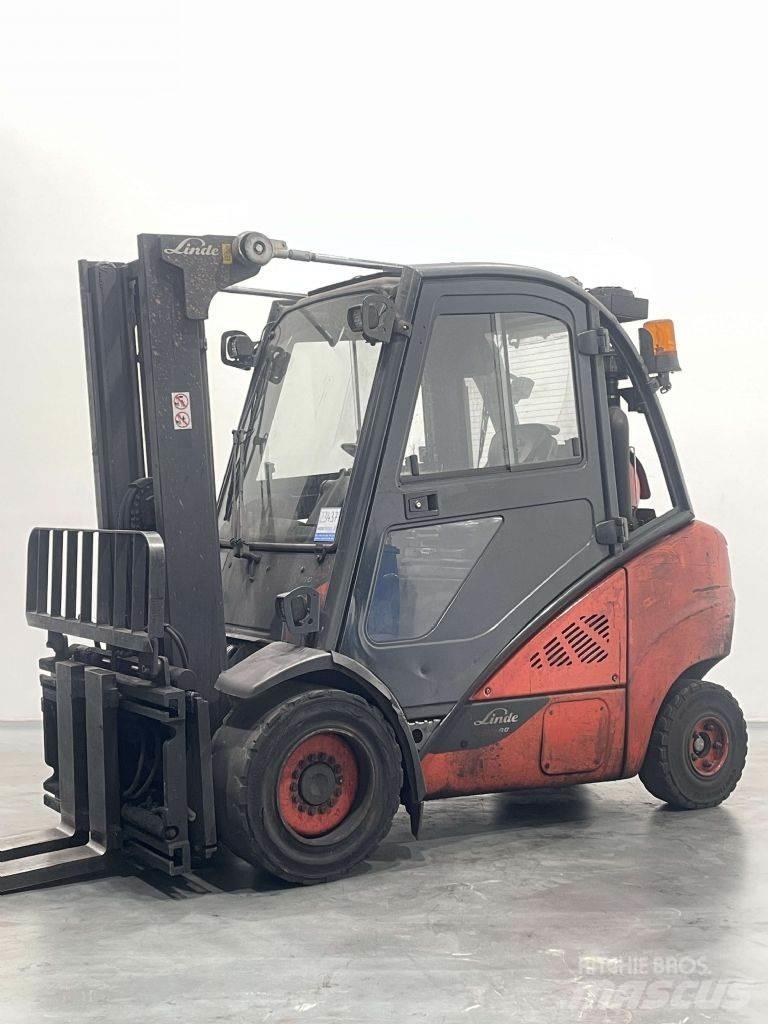 Linde H30T-02-393 LPG heftrucks