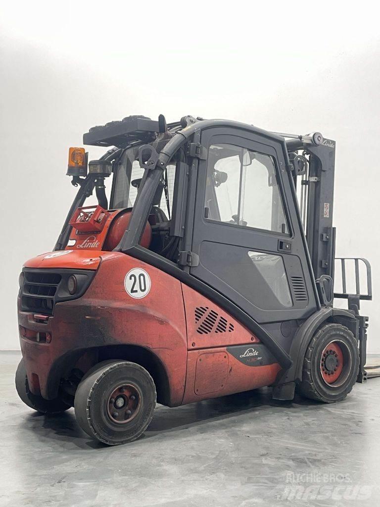 Linde H30T-02-393 LPG heftrucks