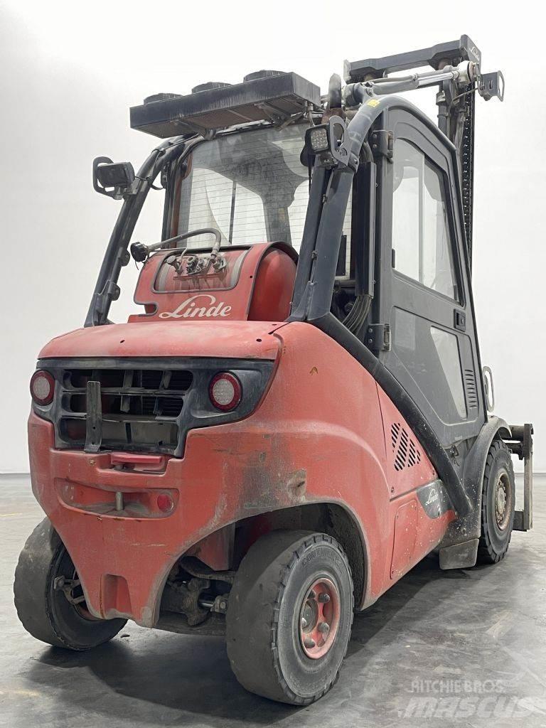Linde H35T-02-393 LPG heftrucks