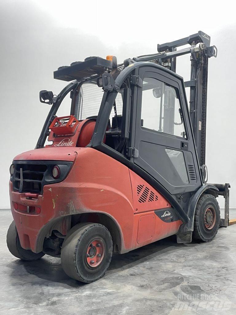 Linde H35T-02-393 LPG heftrucks