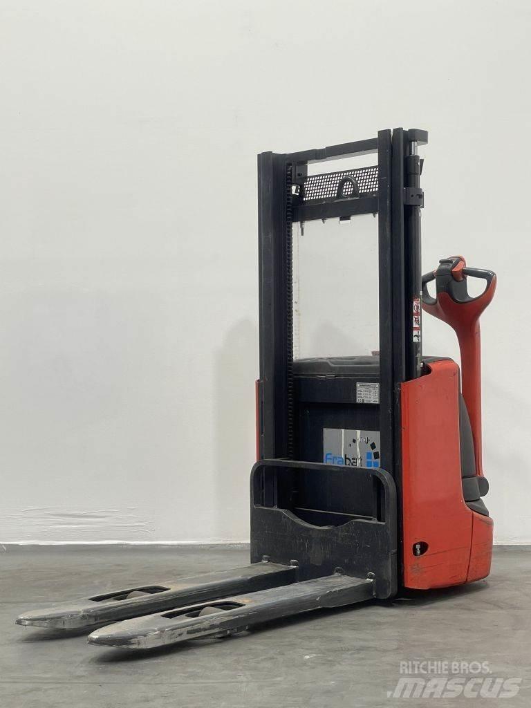 Linde L10 Meeloop stapelaar