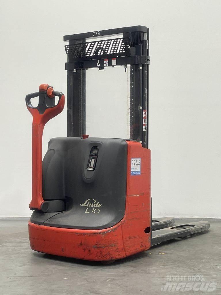 Linde L10 Meeloop stapelaar