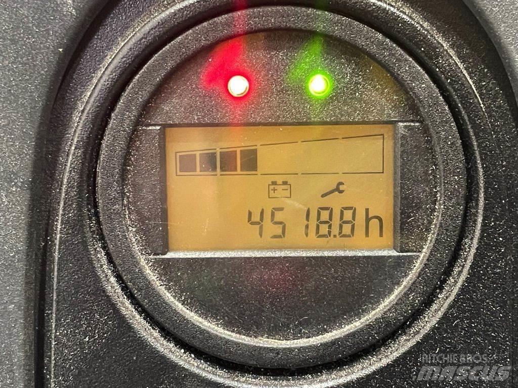 Linde L12-1172 Meeloop stapelaar