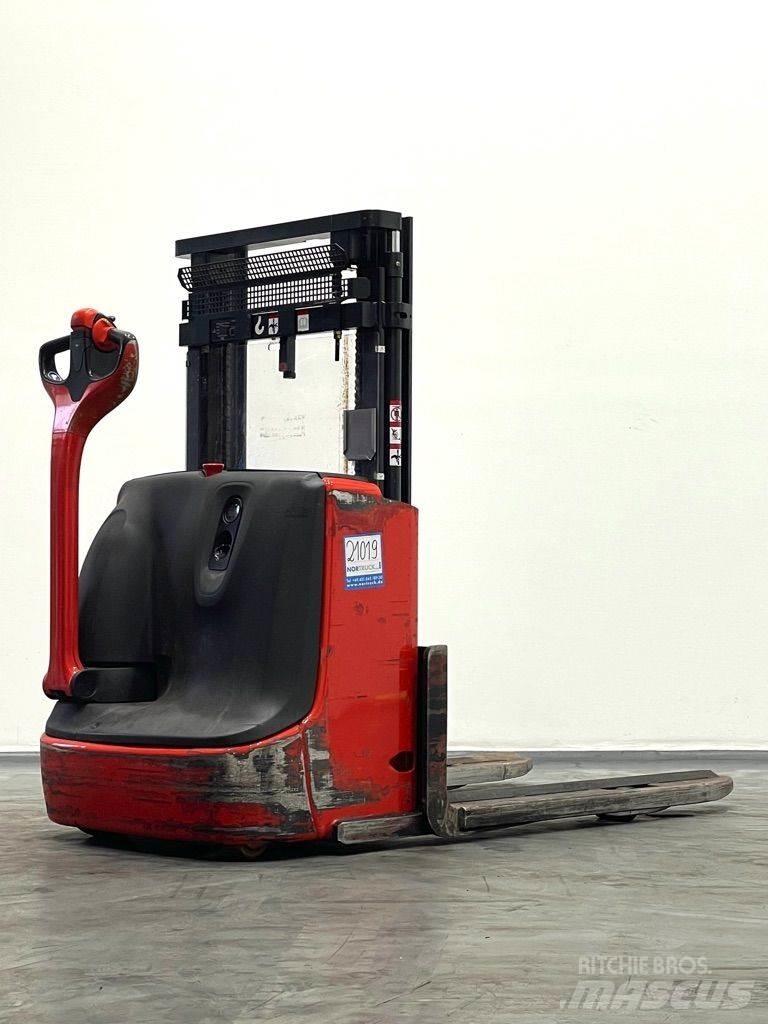 Linde L12-1172 Meeloop stapelaar