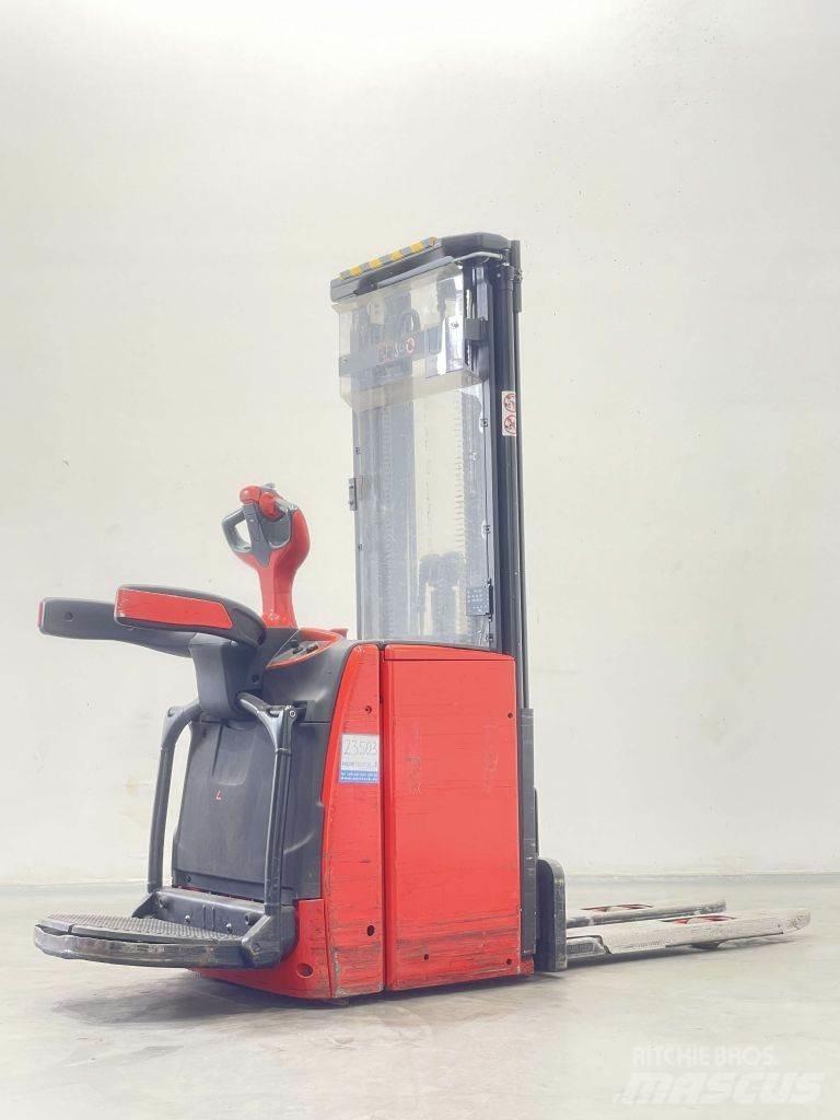 Linde L14AP-1173 Meeloop stapelaar