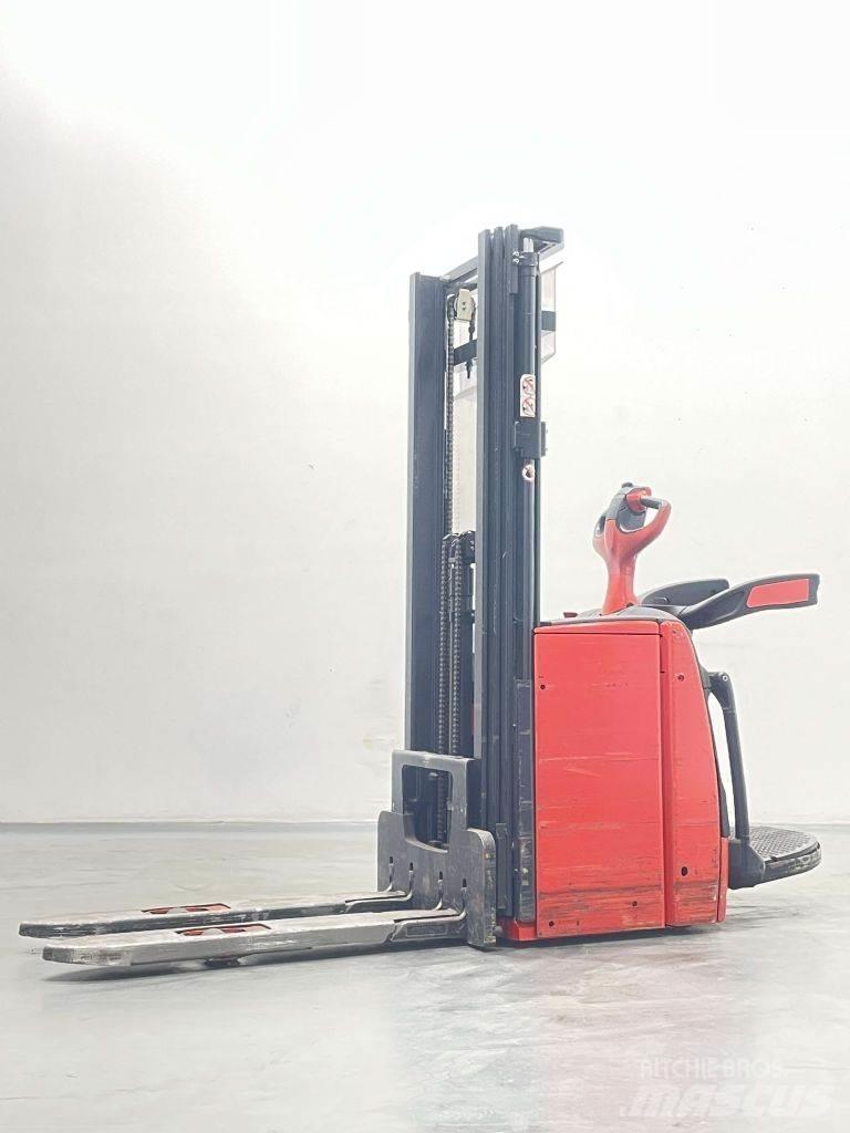 Linde L14AP-1173 Meeloop stapelaar