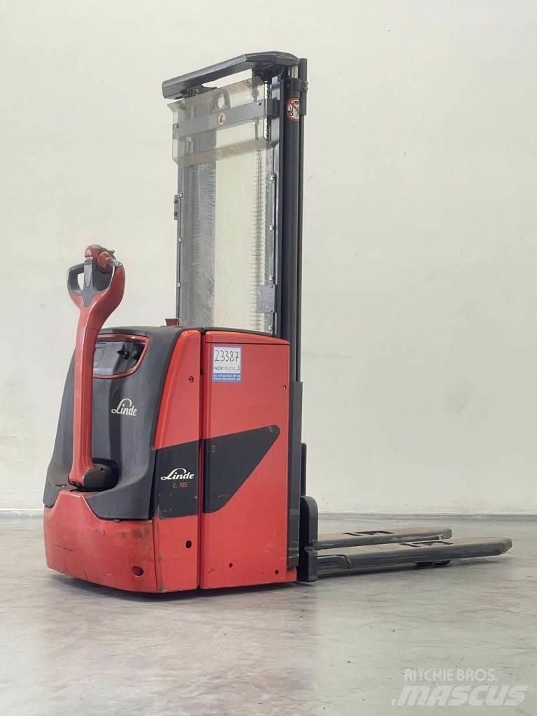 Linde L16-1173 Meeloop stapelaar