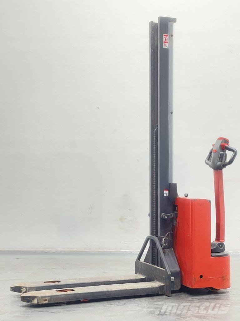 Linde MM10i-1167 Meeloop stapelaar