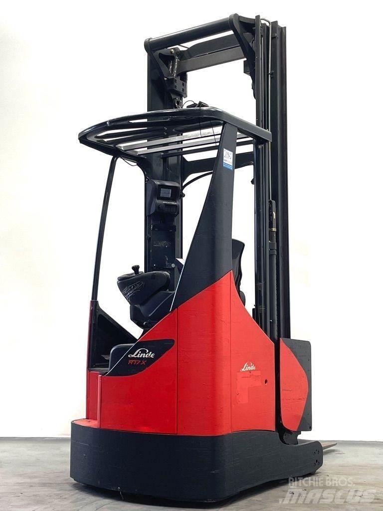 Linde R17X-116 Reachtruck voor hoog niveau