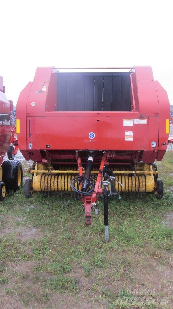 New Holland BR780 Ronde-balenpersen