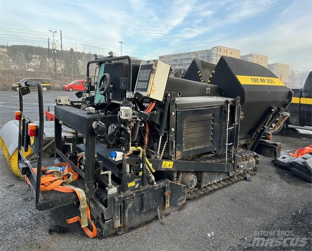 CAT AP255 Paver Asfaltafwerkmachines