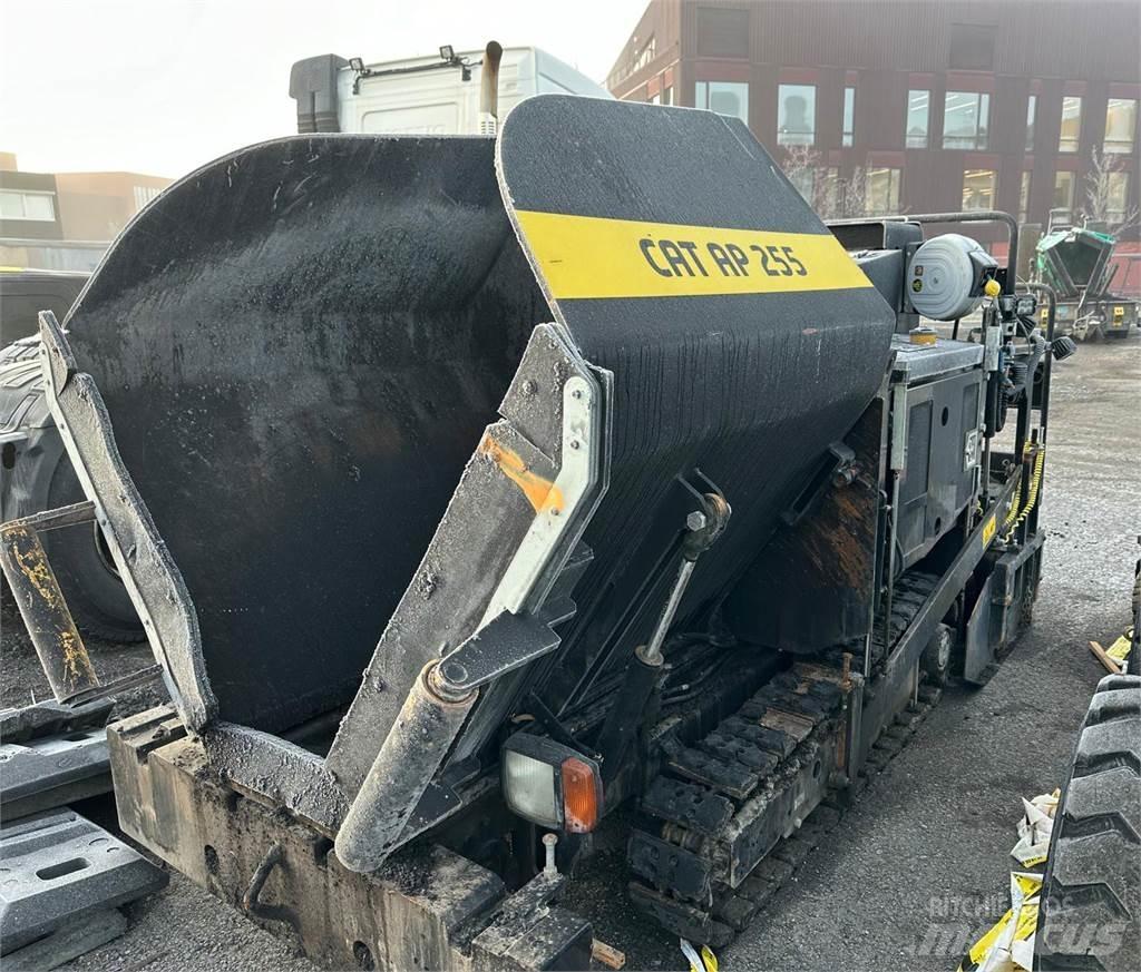 CAT AP255 Paver Asfaltafwerkmachines