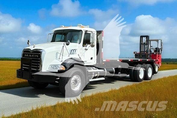 Moffett M55 Meeneemheftrucks