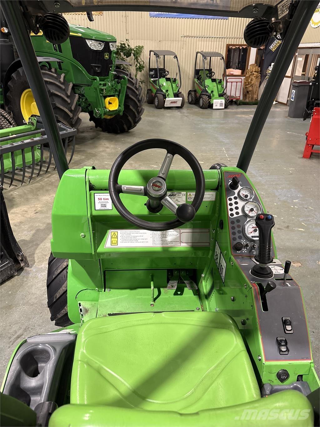 Avant 528 Schrankladers