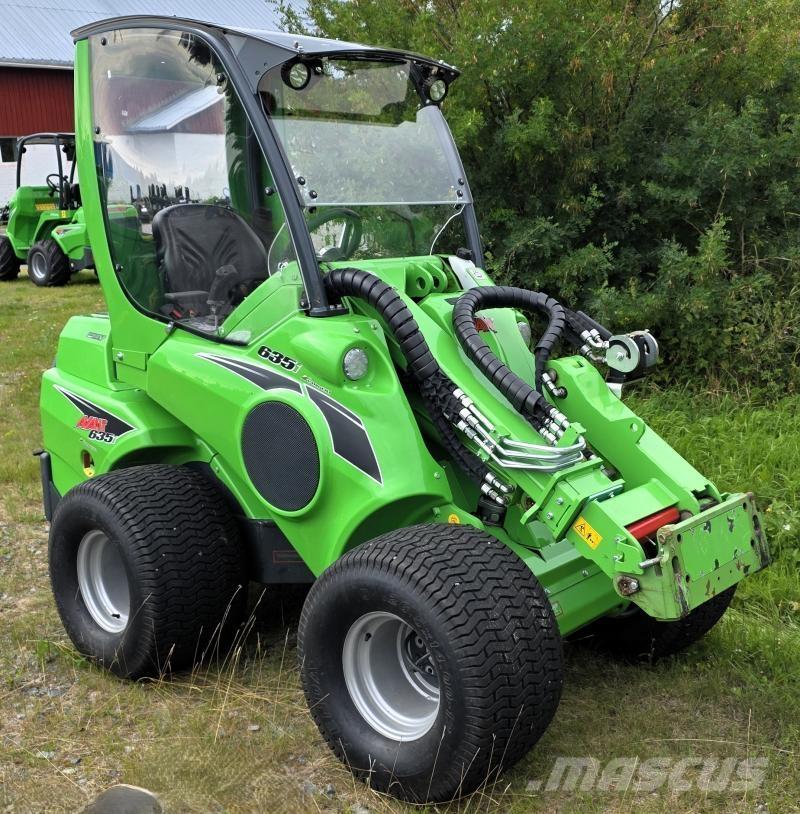 Avant 635i med L-hytt Schrankladers