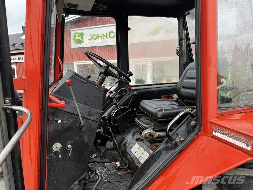 Belarus 825 Tractoren