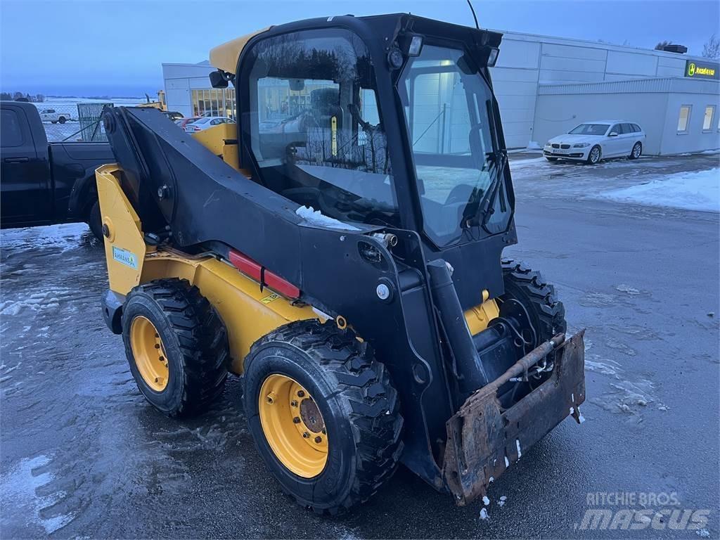 JCB 330 SKID STEER ATV's