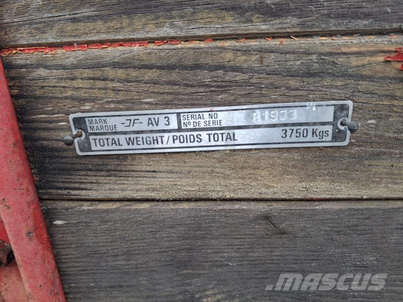 JF AV 3 GÖDSELVAGN Universele aanhangers