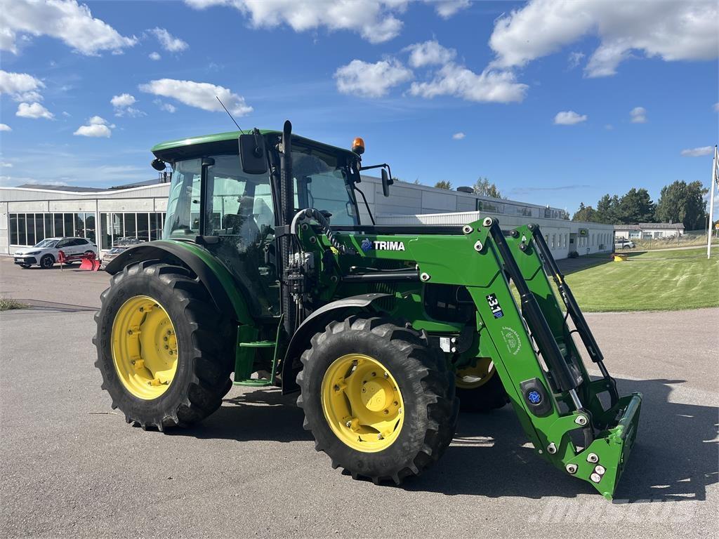 John Deere 5620 Tractoren
