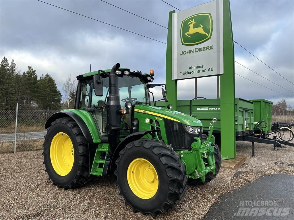 John Deere 6120M Tractoren