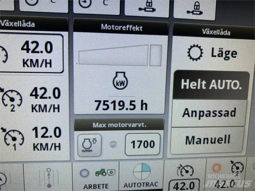 John Deere 6215R Tractoren