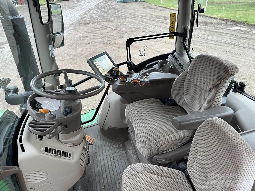 John Deere 6250R Tractoren