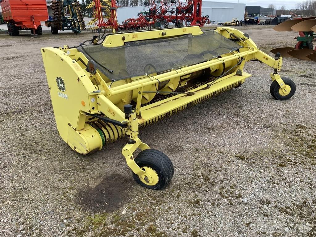 John Deere 640C Pick-up Accessoires voor zelfrijdende veldhakselaars