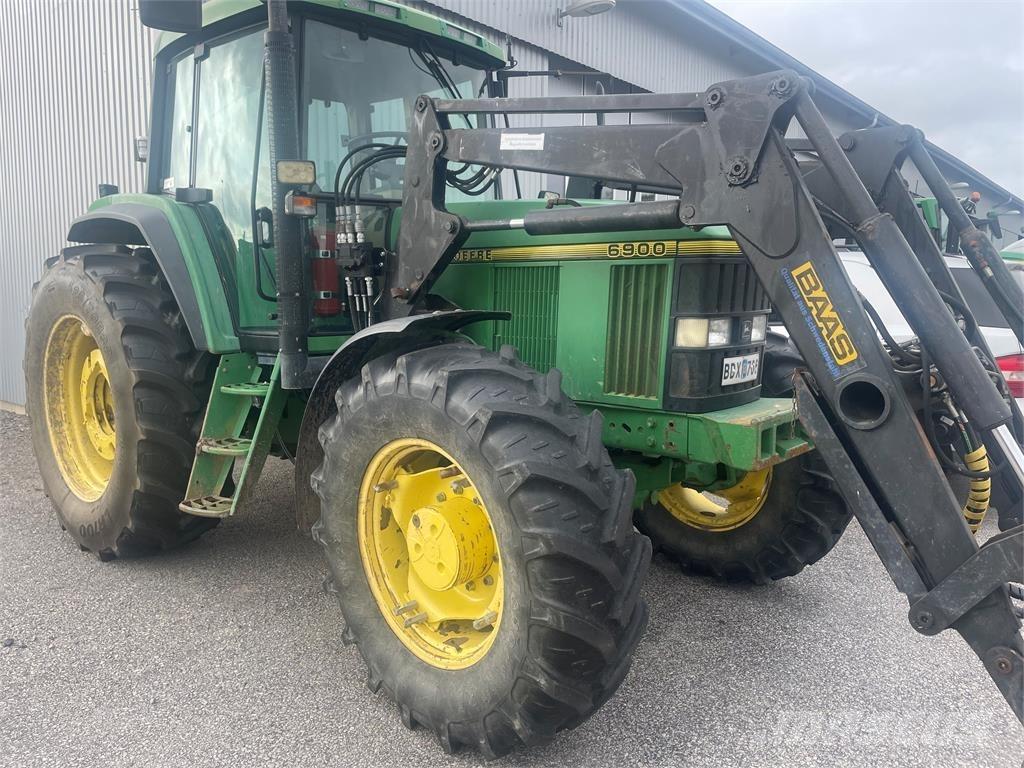 John Deere 6900 TRAKTOR Tractoren