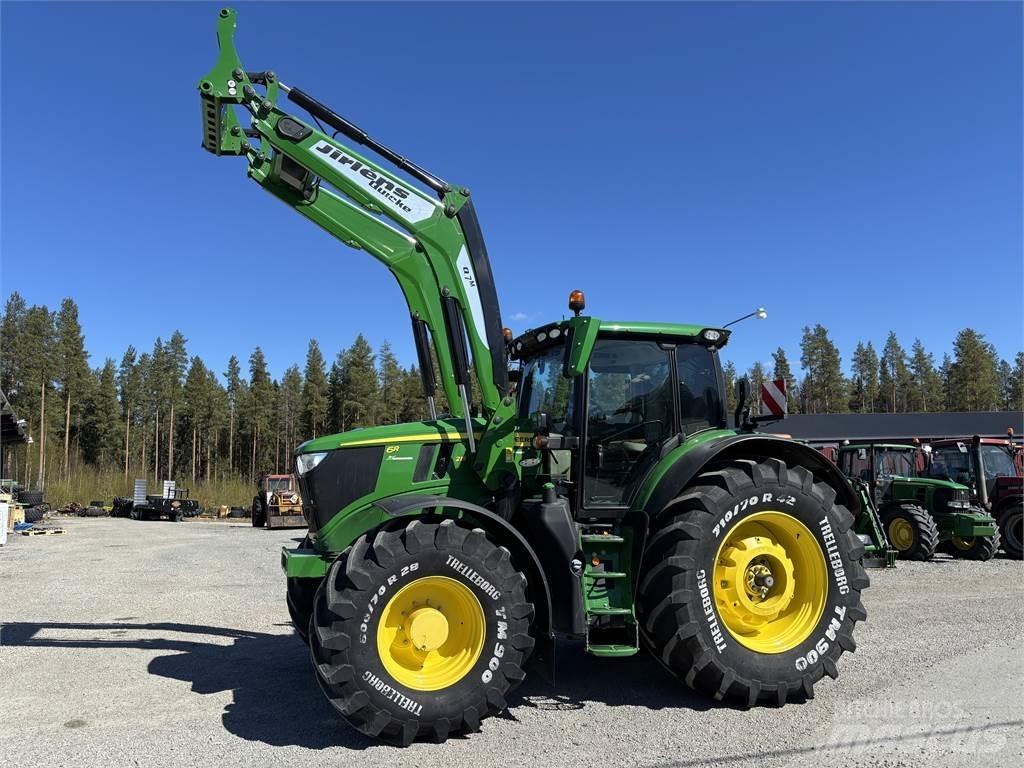 John Deere 6R 215 Tractoren